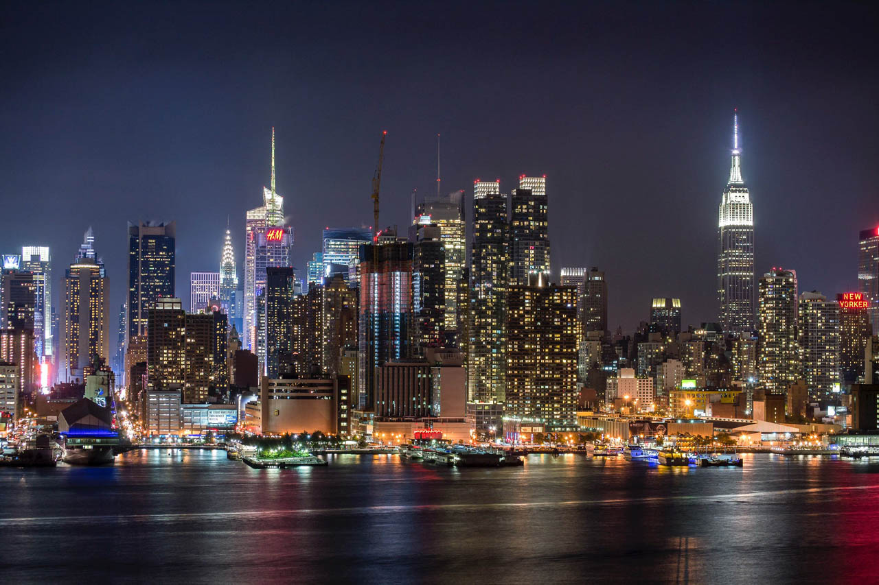 Manhattan: Main Character Energy -Albert Dweck,-Duke Properties